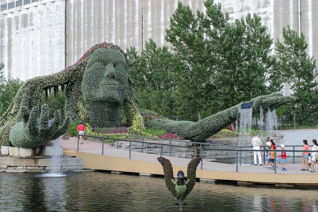 030628_171656_mosaicultures